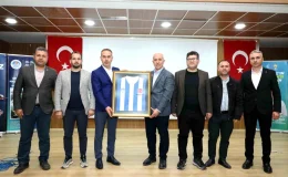 Akdeniz Belediye Başkanı Mustafa Gültak, Sporcularla Bir Araya Geldi