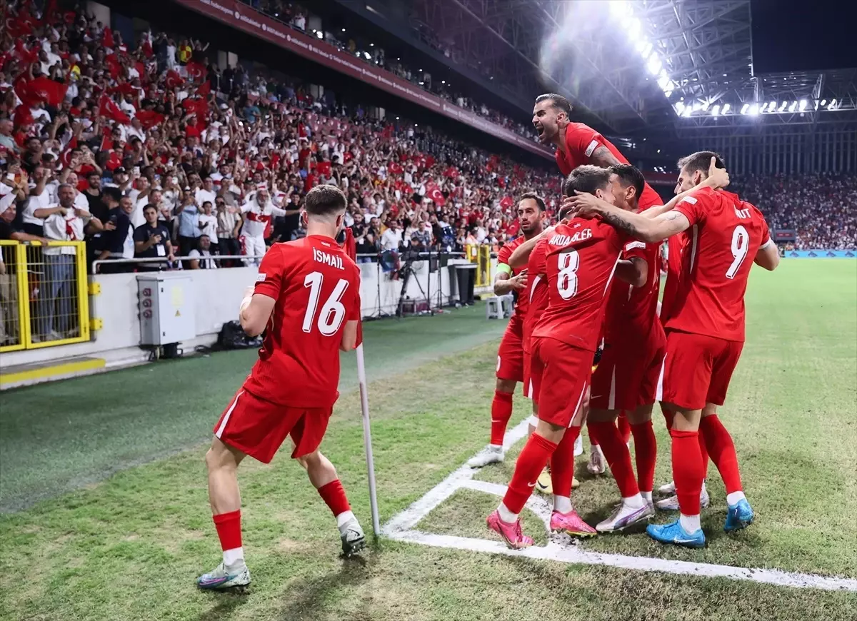 Türkiye-İzlanda Maçı 1-1 Beraberlik