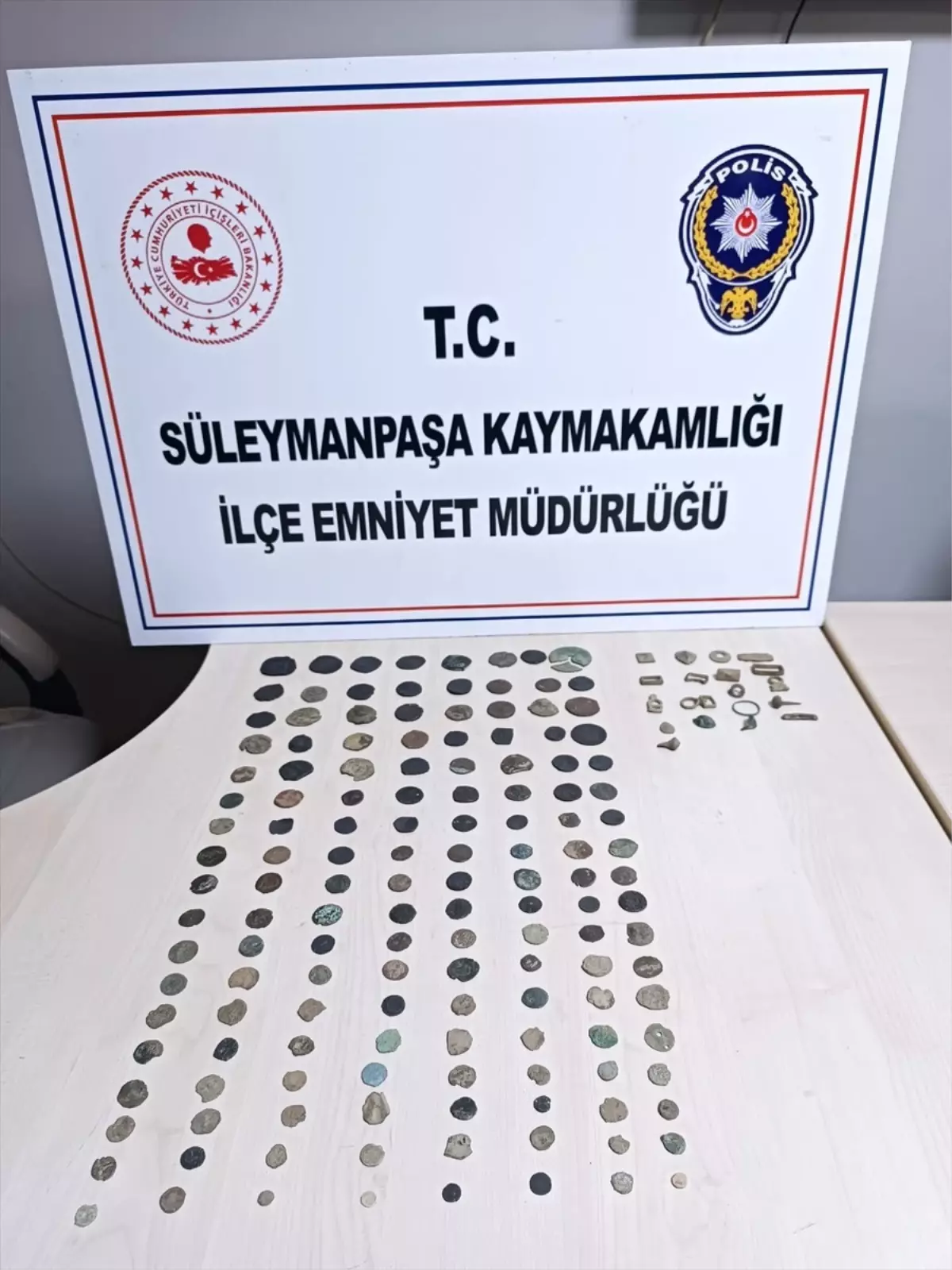 Tarihi Eser Kaçakçılığı: 145 Sikke Ele Geçirildi