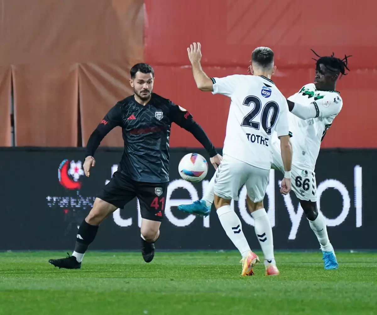 Pendikspor, Sakaryaspor’u 3-0 Mağlup Ederek 3 Puan Aldı